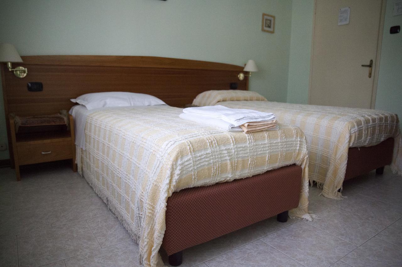 Hotel Trieste Pontelongo Ngoại thất bức ảnh